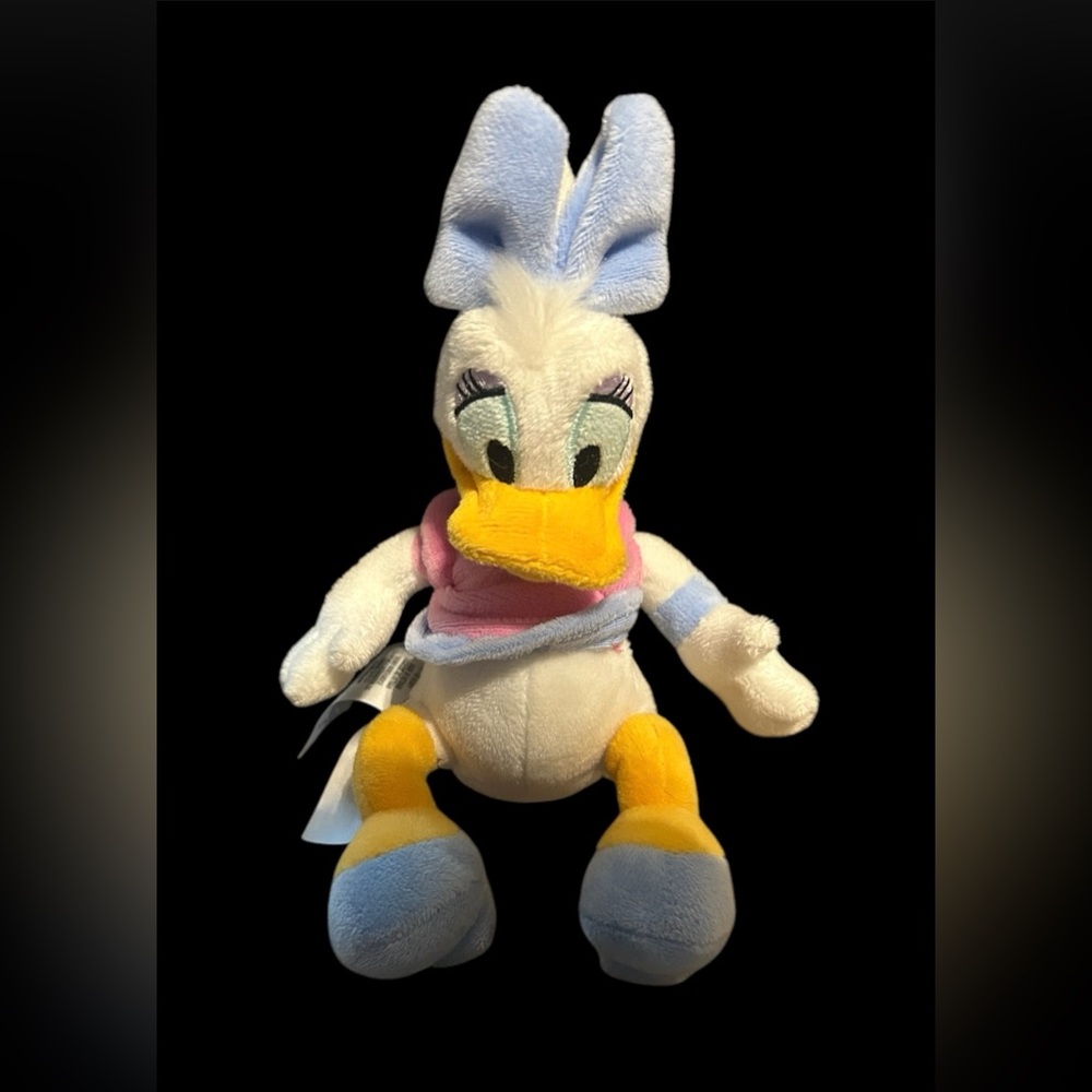 Disney Daisy Duck approx 9inch plush stuffie authentic used